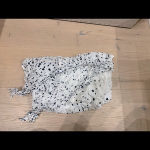 Aritzia scarf